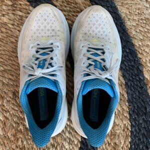 Hoka Clifton 9 Running Shoes Size 9